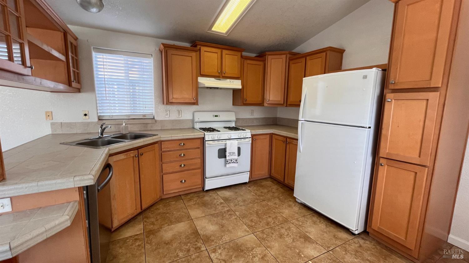 Detail Gallery Image 3 of 13 For 2475 N State St 13, Ukiah,  CA 95482 - 1 Beds | 1 Baths