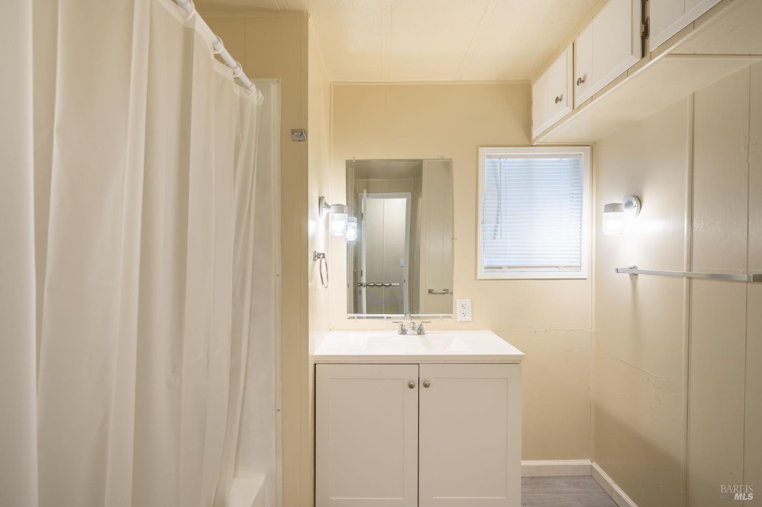 Detail Gallery Image 19 of 23 For 5575 Old Highway 53 Hwy 43, Clearlake,  CA 95422 - 2 Beds | 1/1 Baths