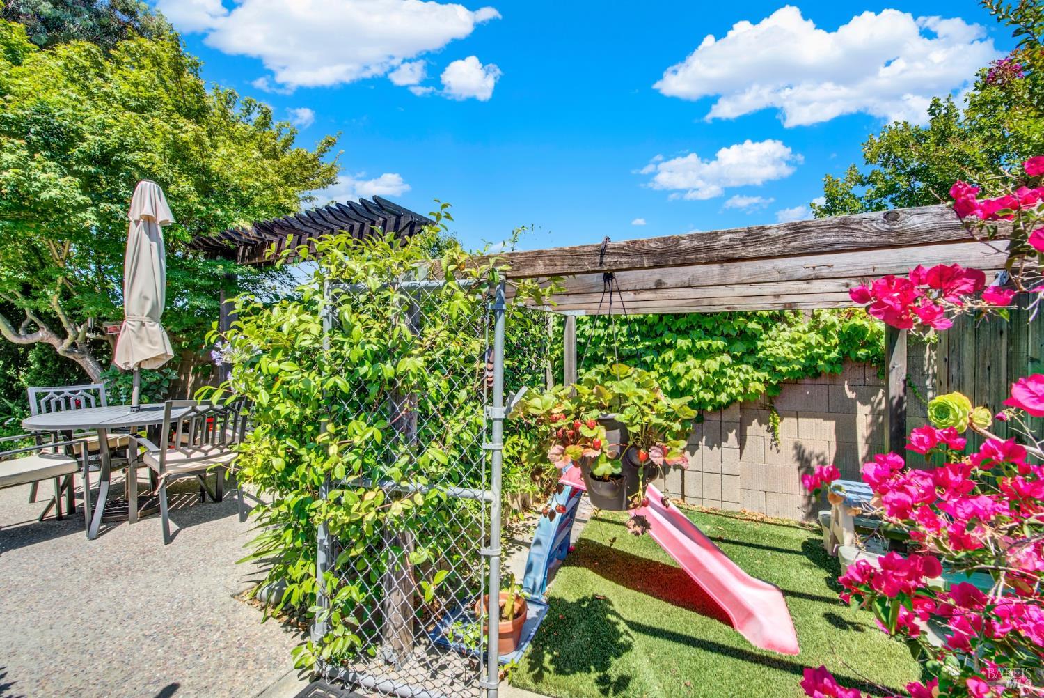 Detail Gallery Image 60 of 63 For 231 Ballindine Dr, Vacaville,  CA 95688 - 4 Beds | 2 Baths