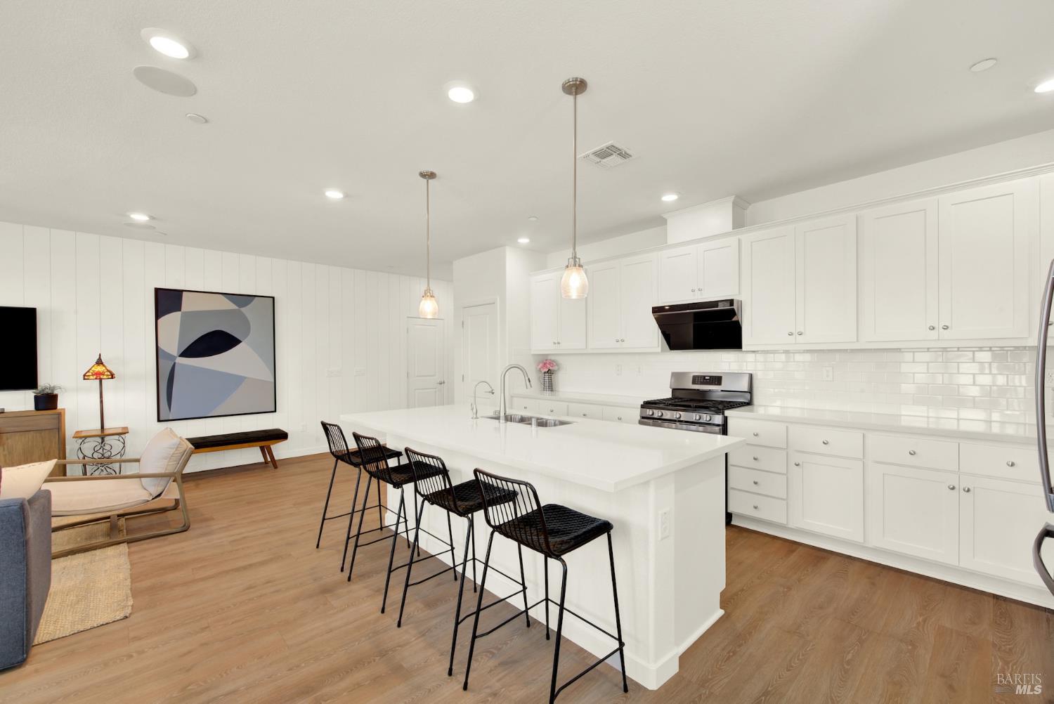 Detail Gallery Image 46 of 73 For 570 Wildflower Ct, Dixon,  CA 95620 - 3 Beds | 2 Baths