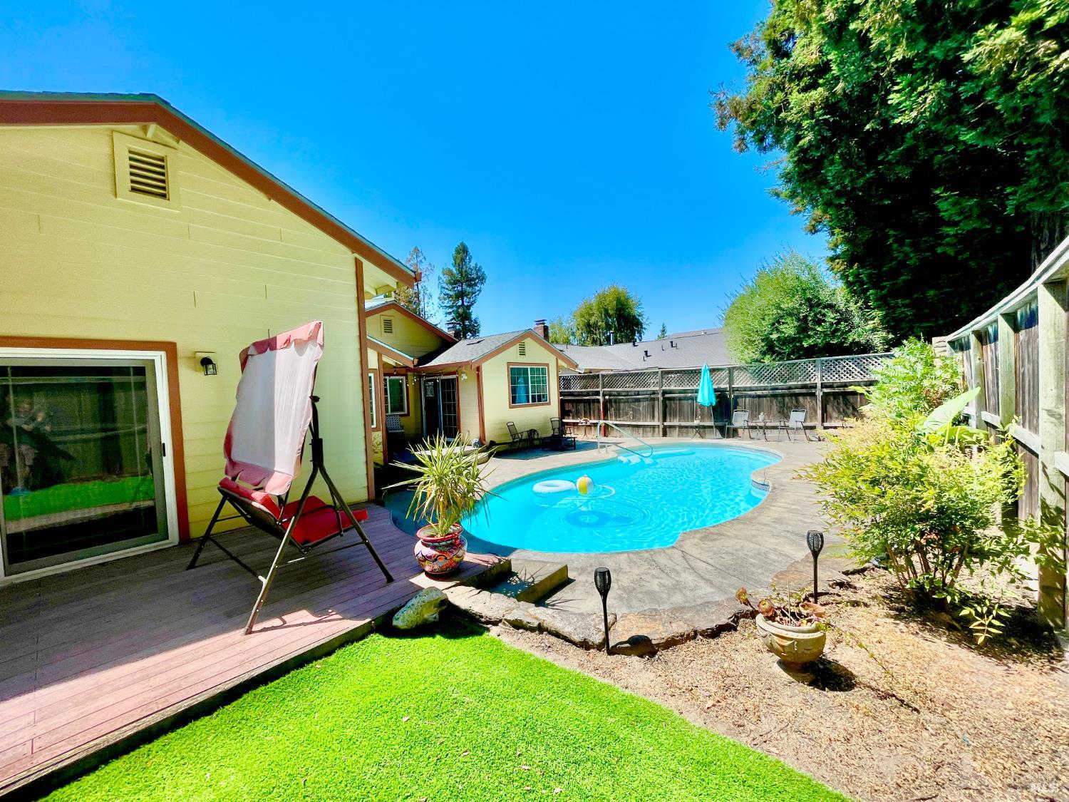 Detail Gallery Image 43 of 46 For 6194 San Gabriel Pl, Rohnert Park,  CA 94928 - 4 Beds | 2 Baths
