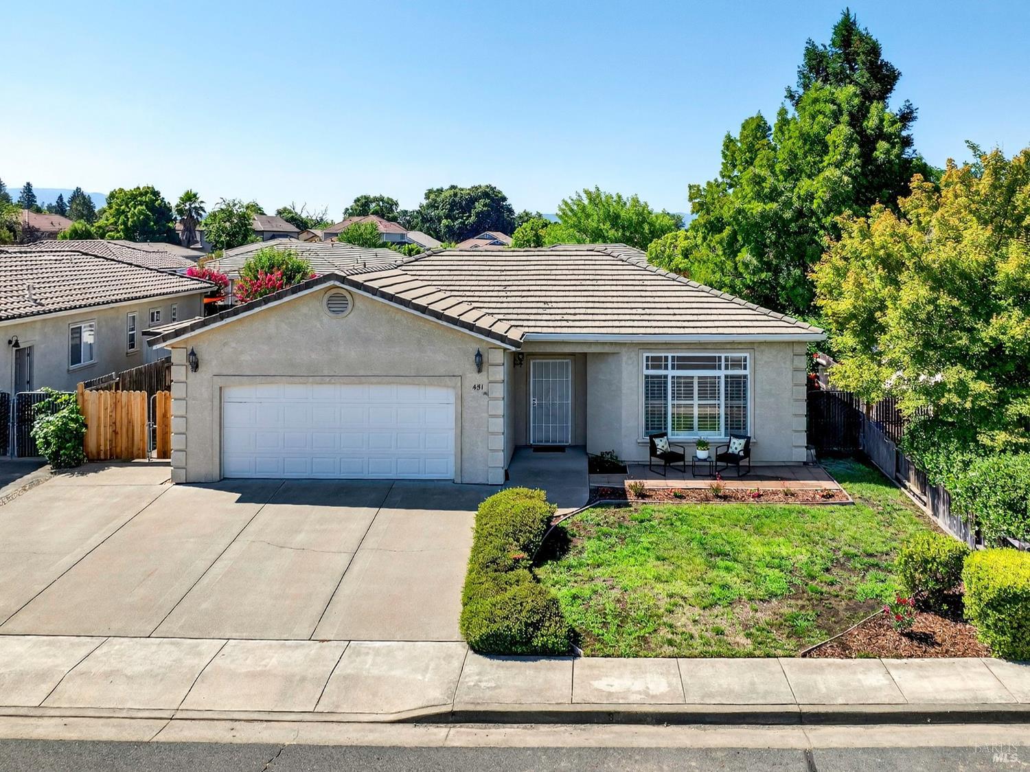 Detail Gallery Image 1 of 1 For 451 Briarwood Dr, Ukiah,  CA 95482 - 3 Beds | 2 Baths