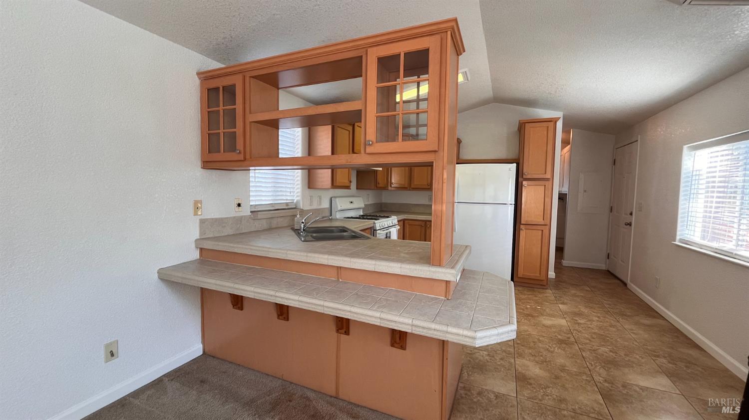 Detail Gallery Image 5 of 13 For 2475 N State St 13, Ukiah,  CA 95482 - 1 Beds | 1 Baths
