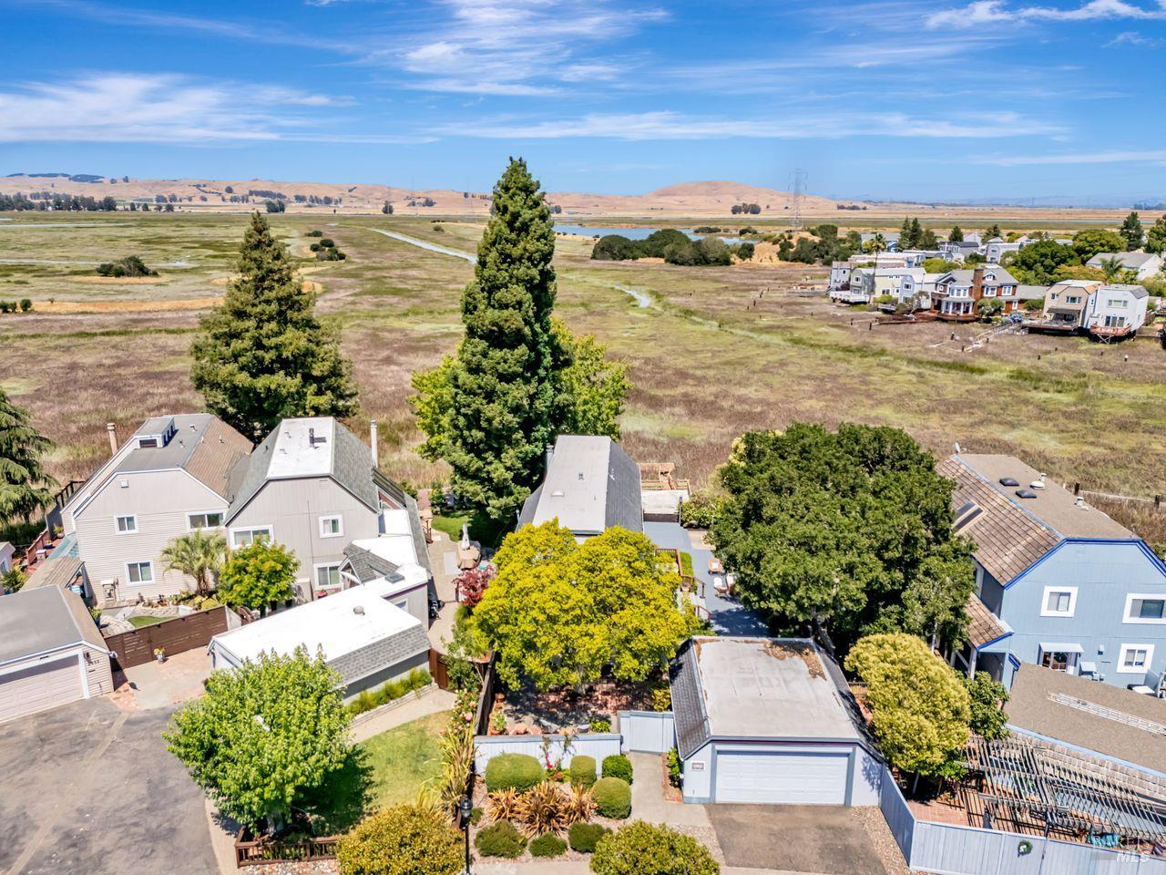 Detail Gallery Image 33 of 60 For 2541 Topaz Dr, Novato,  CA 94945 - 4 Beds | 2/1 Baths