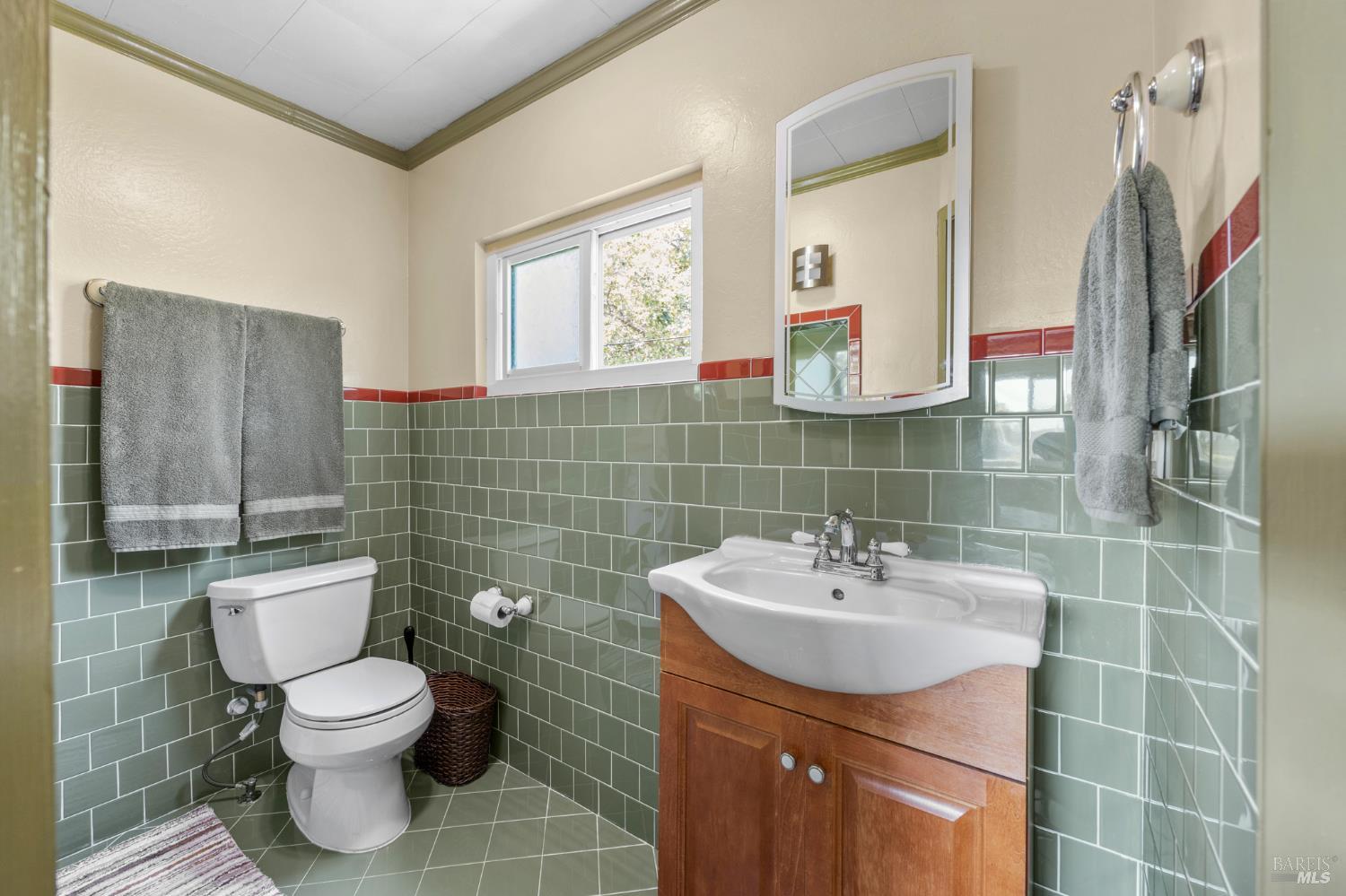 Detail Gallery Image 25 of 49 For 1219 Amador St, Vallejo,  CA 94590 - 3 Beds | 2/1 Baths