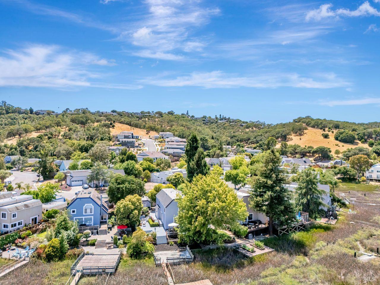 Detail Gallery Image 37 of 60 For 2541 Topaz Dr, Novato,  CA 94945 - 4 Beds | 2/1 Baths
