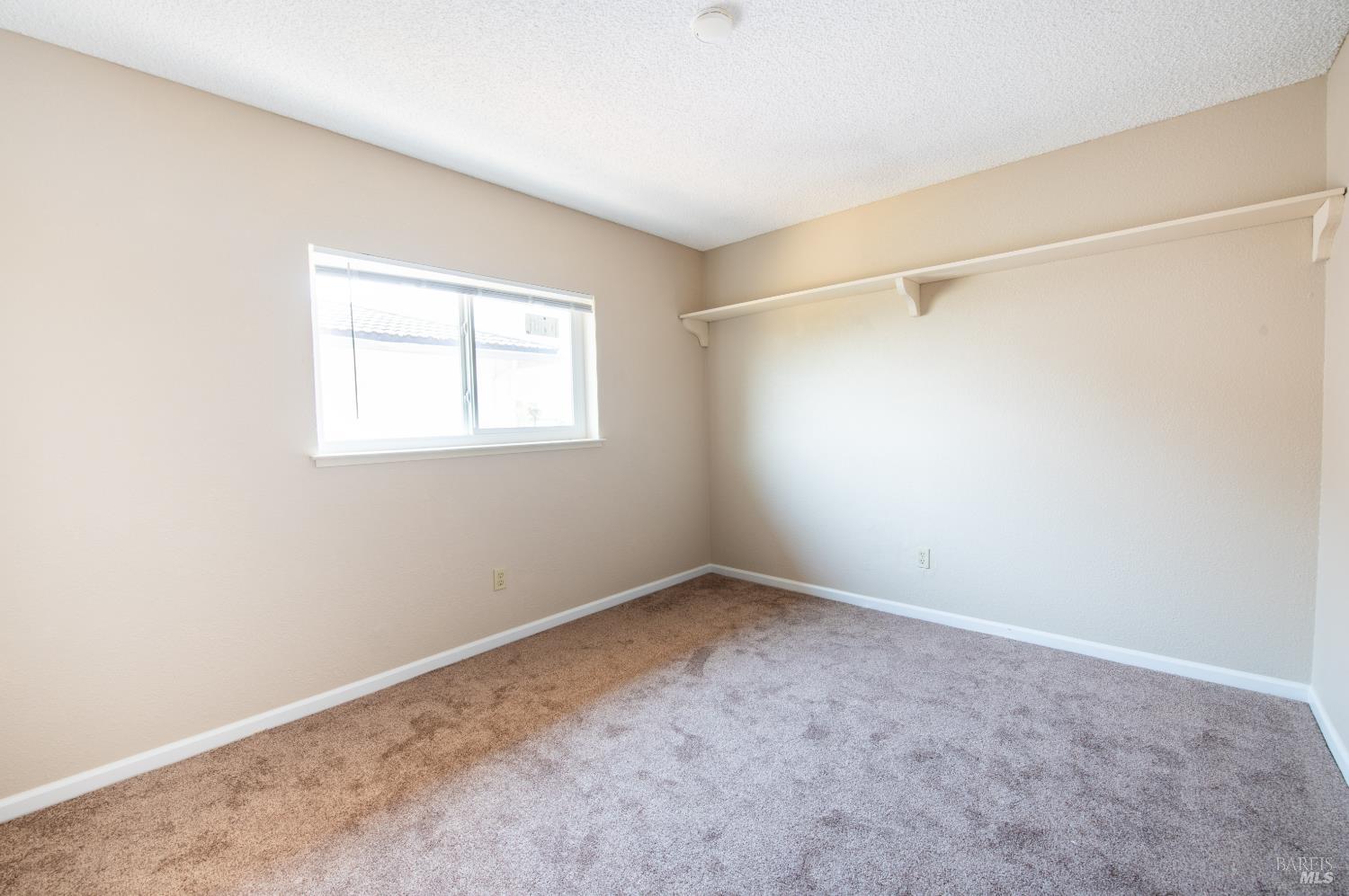 Detail Gallery Image 24 of 41 For 172 Delgado Ct, Vallejo,  CA 94591 - 4 Beds | 2/1 Baths