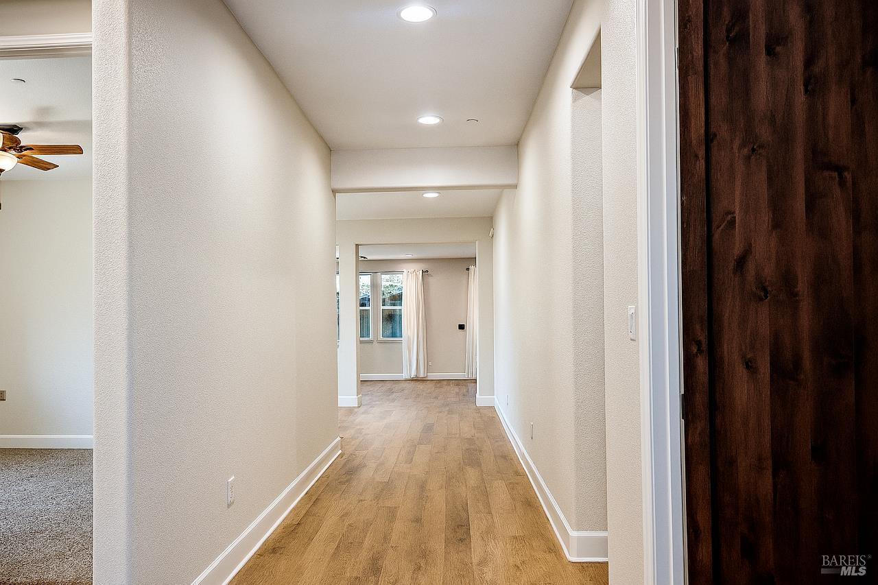 Detail Gallery Image 8 of 39 For 149 Shubin Way, Vacaville,  CA 95687 - 4 Beds | 2/1 Baths
