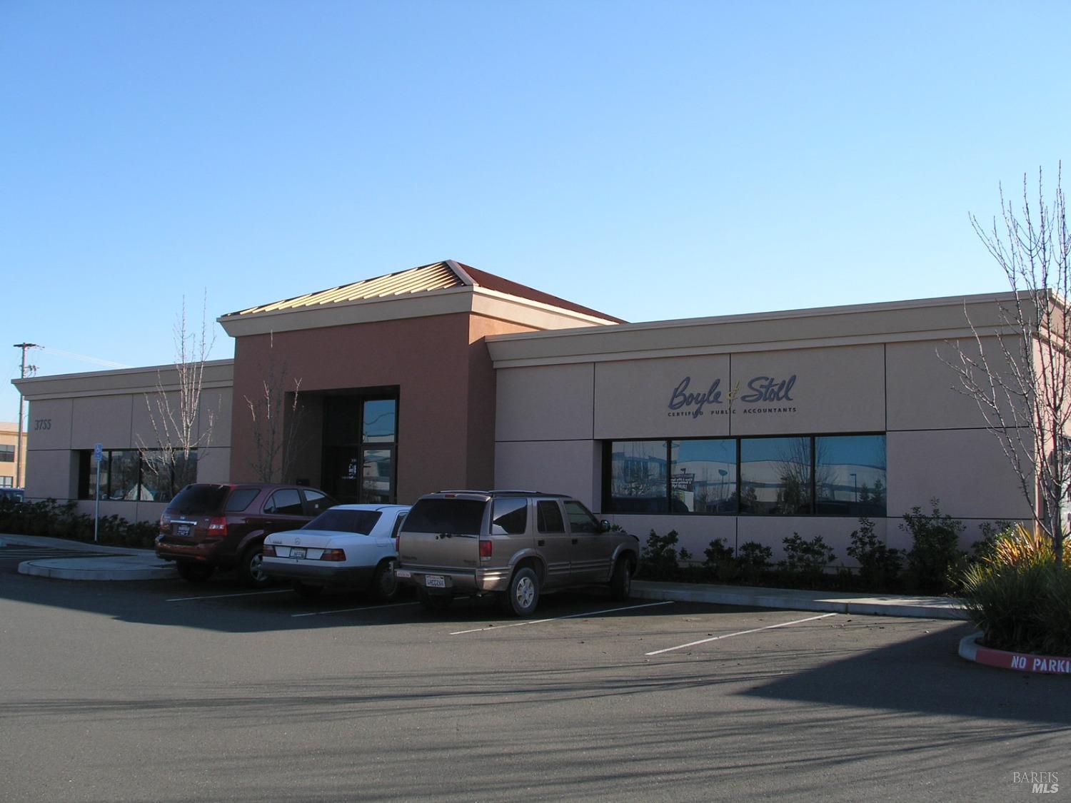 Detail Gallery Image 2 of 4 For 3755 Brickway #100,  Santa Rosa,  CA 95409 - – Beds | – Baths