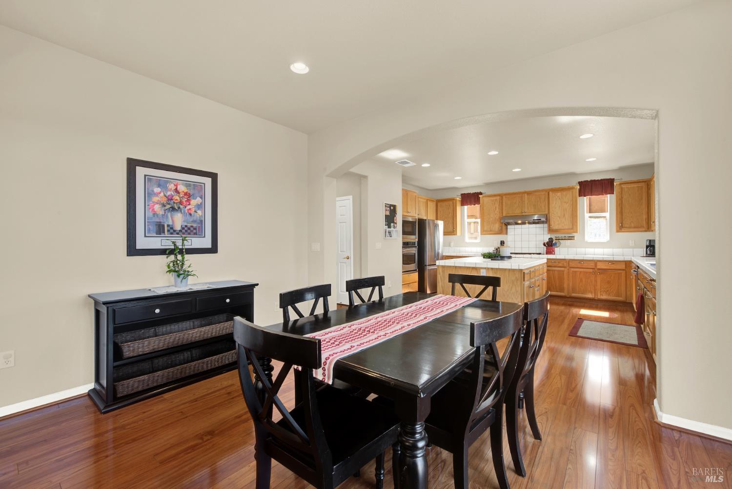 Detail Gallery Image 38 of 99 For 365 Sage Sparrow Cir, Vacaville,  CA 95687 - 6 Beds | 4 Baths