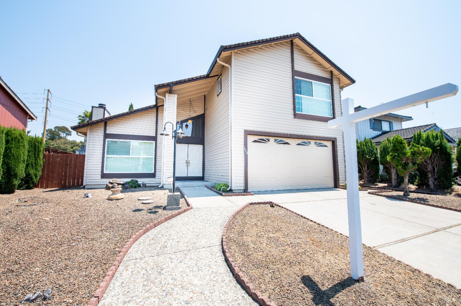 Detail Gallery Image 2 of 41 For 172 Delgado Ct, Vallejo,  CA 94591 - 4 Beds | 2/1 Baths