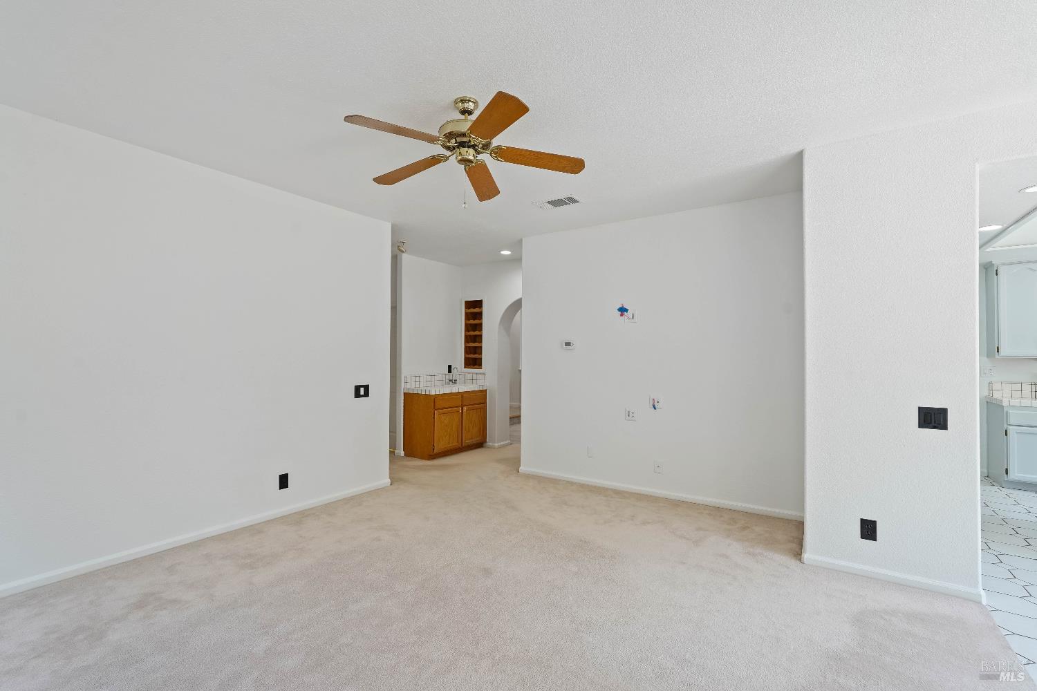 Detail Gallery Image 24 of 71 For 598 Crownpointe Cir, Vacaville,  CA 95687 - 4 Beds | 3 Baths