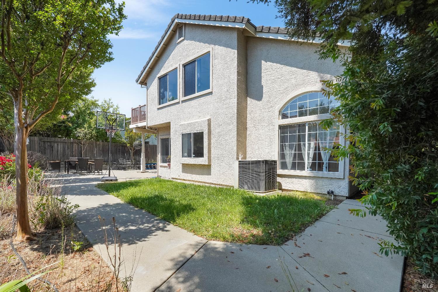Detail Gallery Image 56 of 71 For 598 Crownpointe Cir, Vacaville,  CA 95687 - 4 Beds | 3 Baths