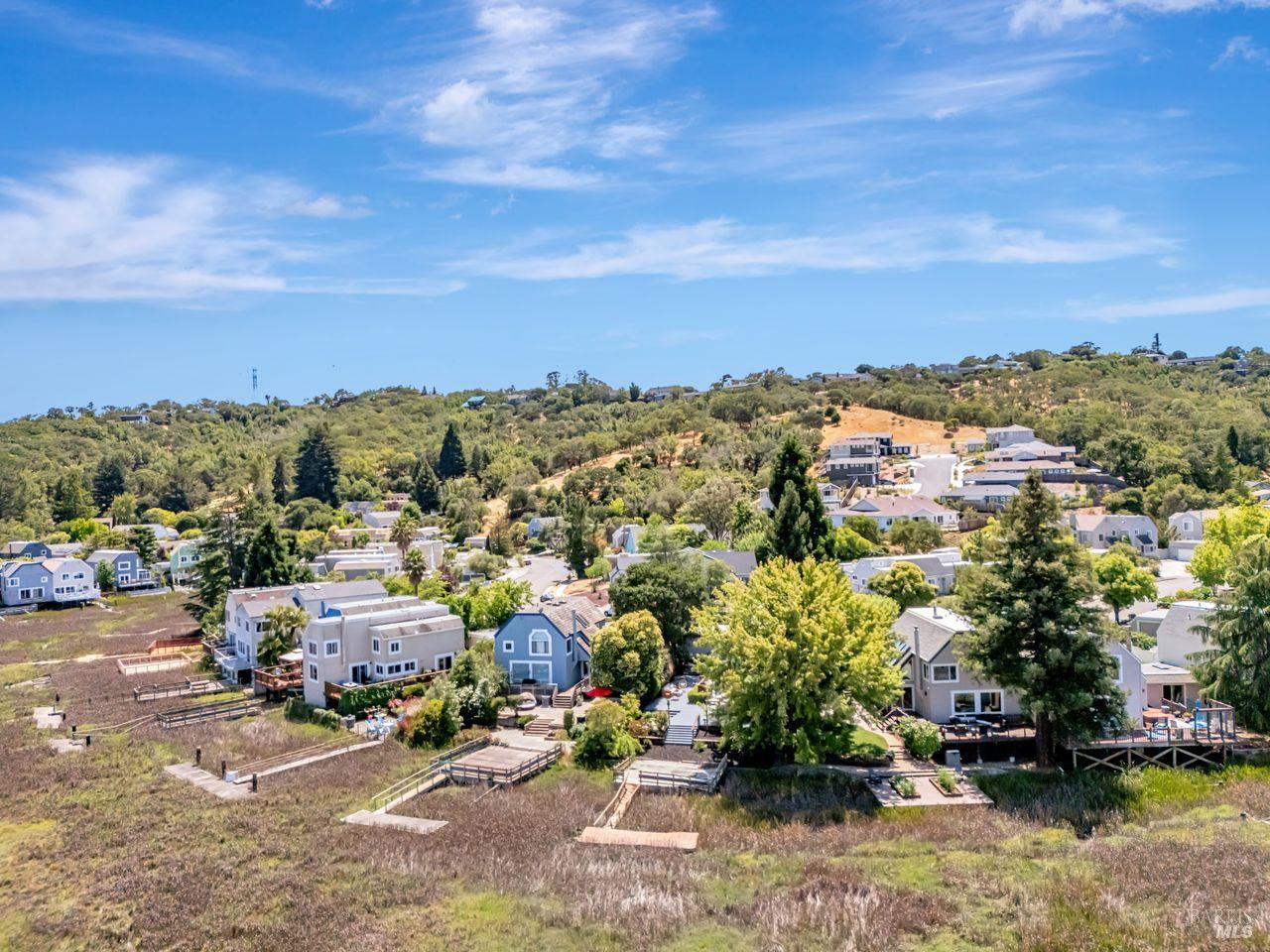 Detail Gallery Image 36 of 60 For 2541 Topaz Dr, Novato,  CA 94945 - 4 Beds | 2/1 Baths