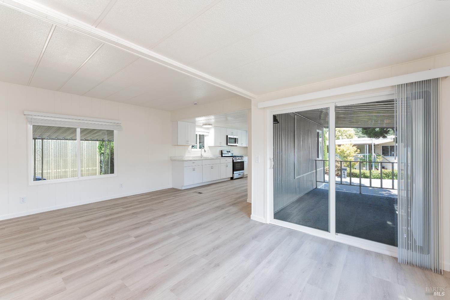 Detail Gallery Image 7 of 21 For 700 E Gobbi St 80, Ukiah,  CA 95482 - 2 Beds | 1 Baths