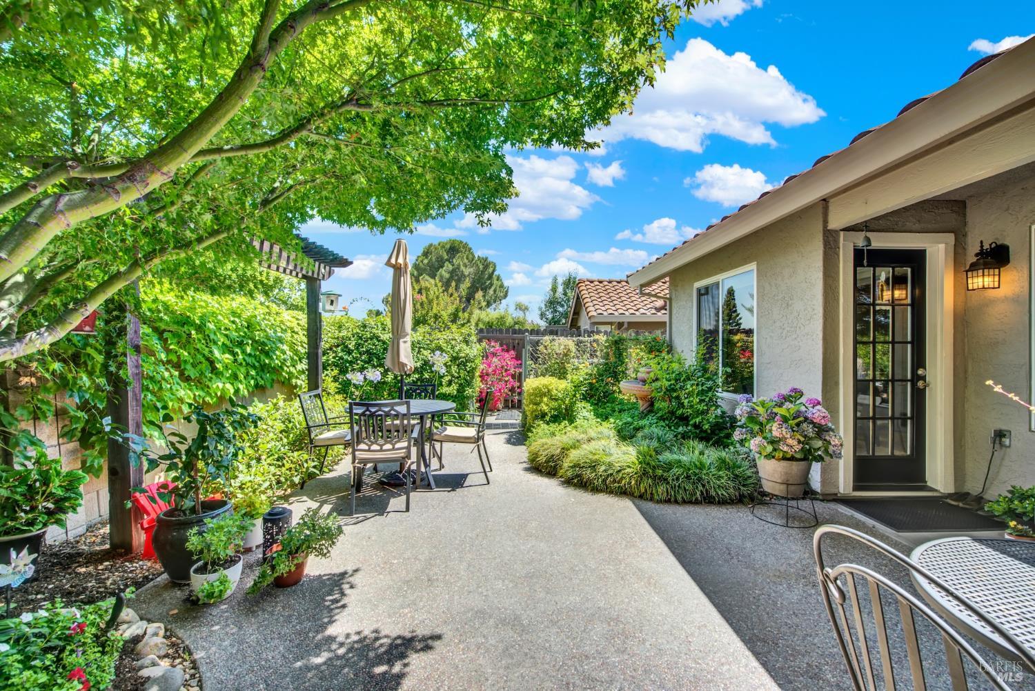 Detail Gallery Image 51 of 63 For 231 Ballindine Dr, Vacaville,  CA 95688 - 4 Beds | 2 Baths
