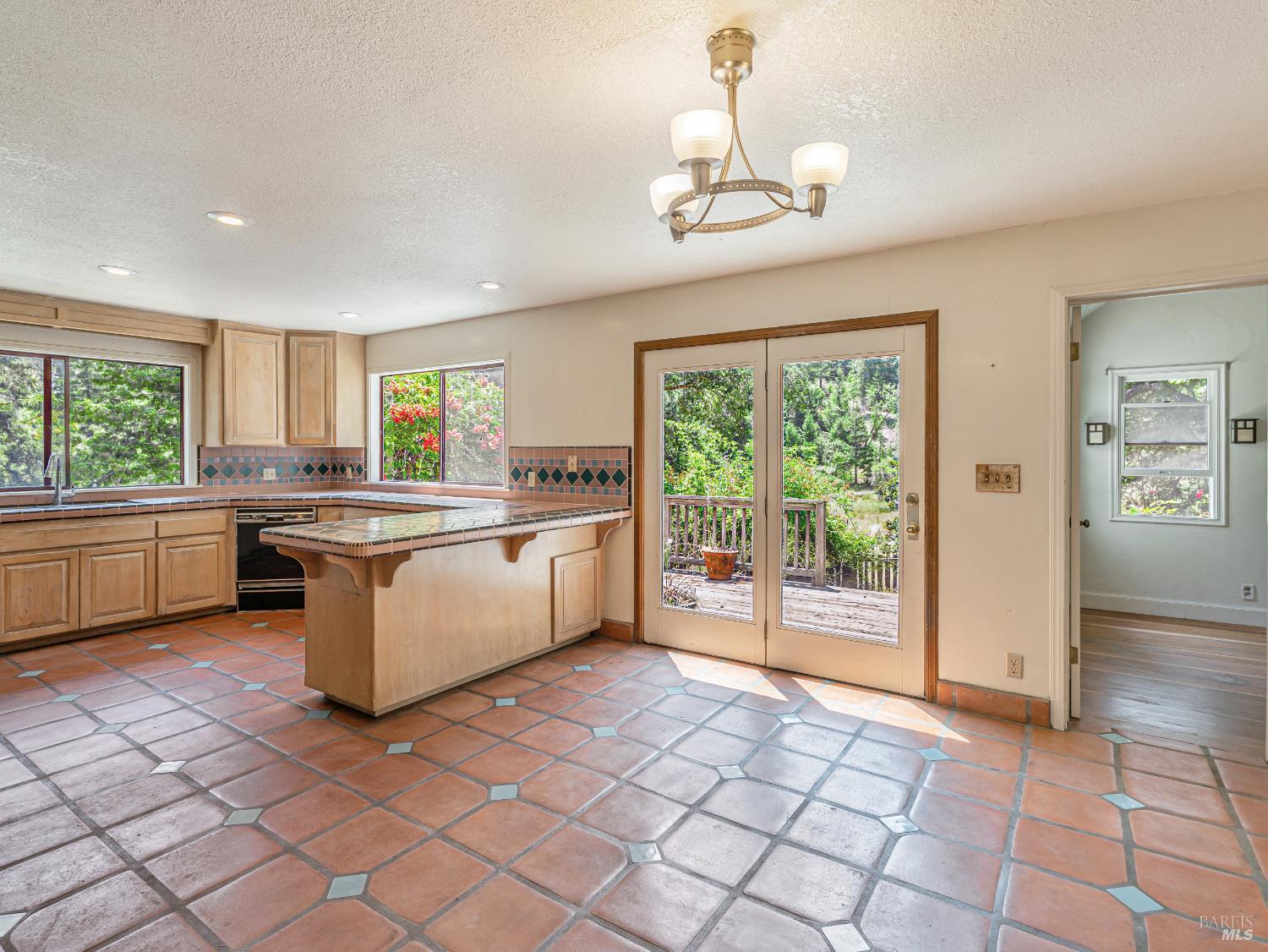 Detail Gallery Image 16 of 66 For 480 Pearl St, Cazadero,  CA 95421 - 3 Beds | 2 Baths