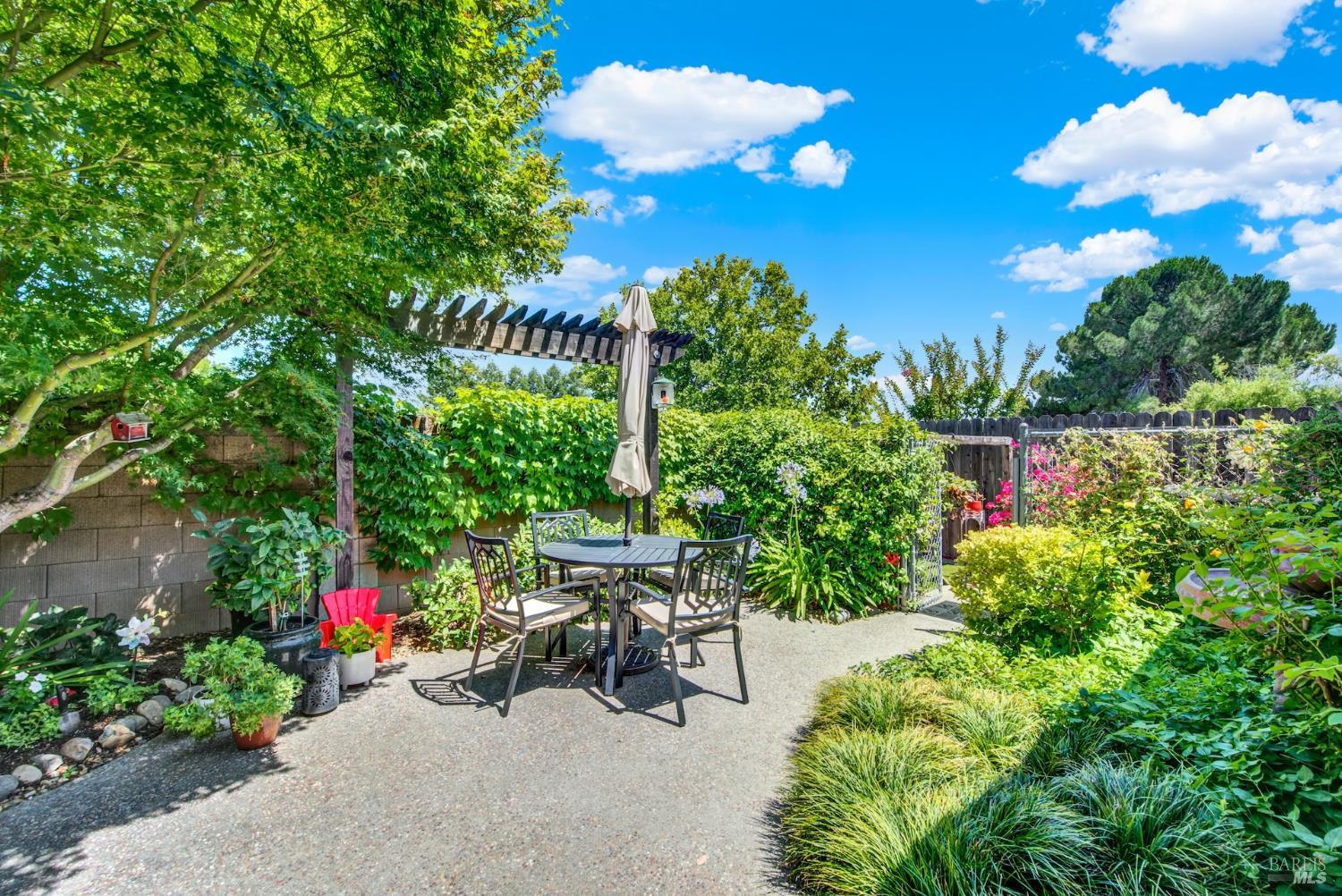 Detail Gallery Image 48 of 63 For 231 Ballindine Dr, Vacaville,  CA 95688 - 4 Beds | 2 Baths