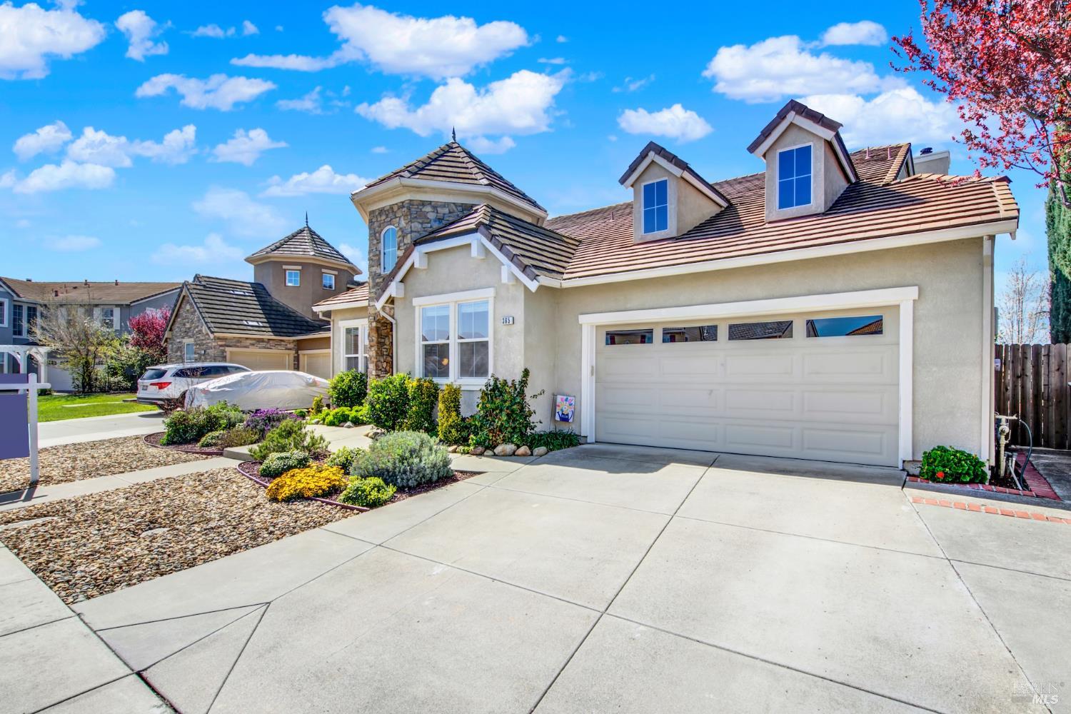 Detail Gallery Image 7 of 99 For 365 Sage Sparrow Cir, Vacaville,  CA 95687 - 6 Beds | 4 Baths