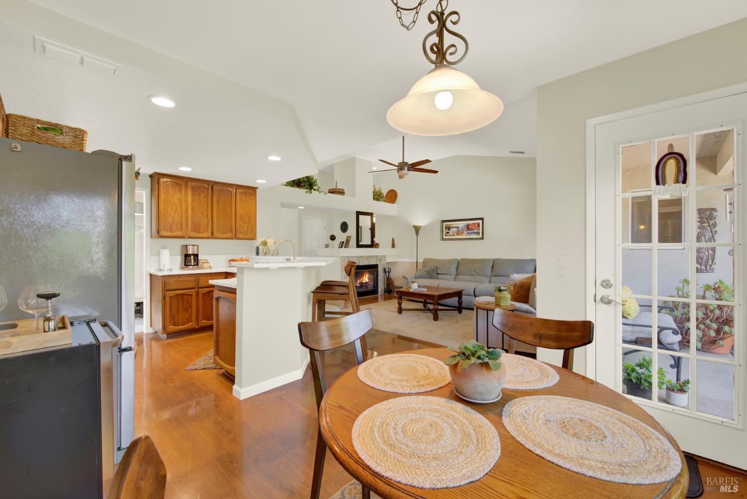 Detail Gallery Image 20 of 63 For 231 Ballindine Dr, Vacaville,  CA 95688 - 4 Beds | 2 Baths