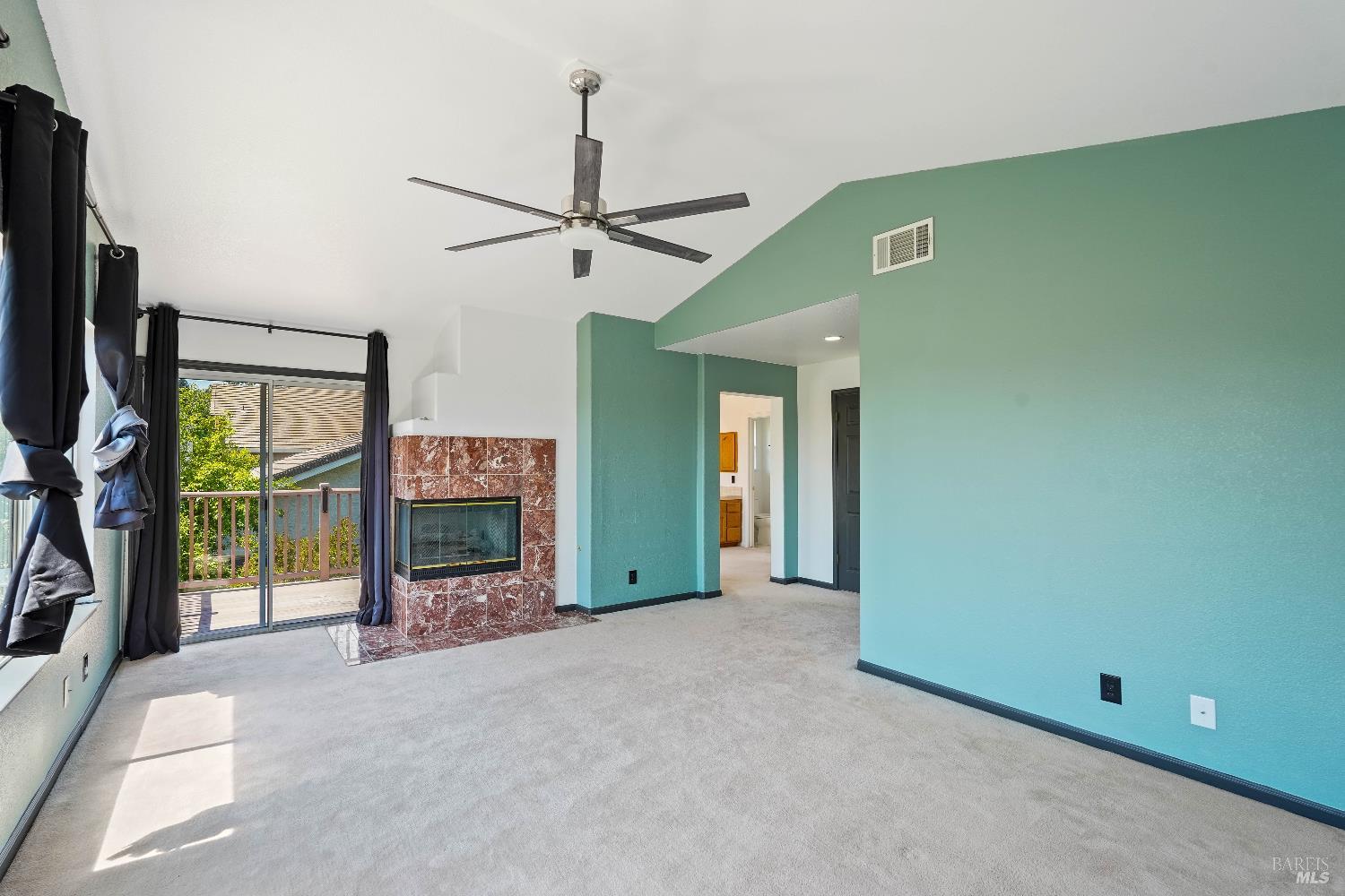 Detail Gallery Image 37 of 71 For 598 Crownpointe Cir, Vacaville,  CA 95687 - 4 Beds | 3 Baths