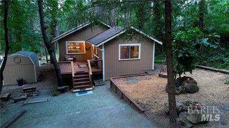 Detail Gallery Image 3 of 20 For 16520 Schwartz Rd, Cobb,  CA 95426 - 2 Beds | 1 Baths