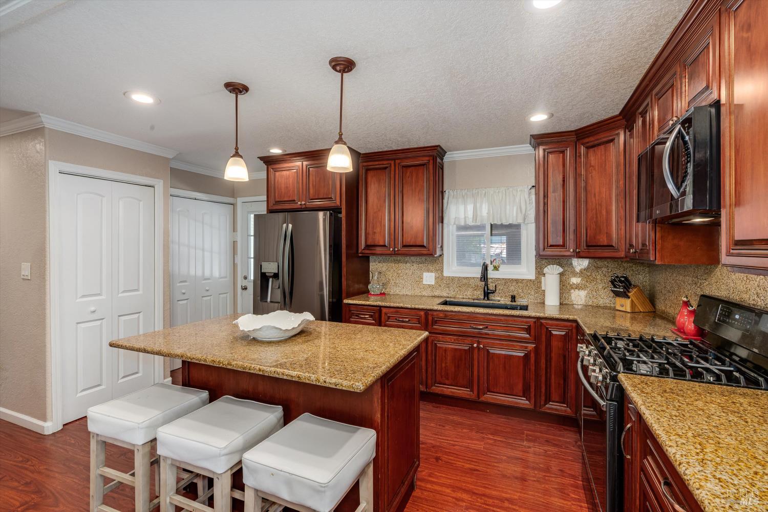 Detail Gallery Image 11 of 42 For 107 Garth St, Napa,  CA 94558 - 3 Beds | 2 Baths