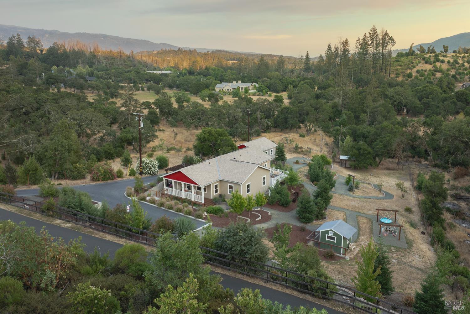 Detail Gallery Image 3 of 50 For 1670 Schultz Rd, Kenwood,  CA 95452 - 3 Beds | 2 Baths