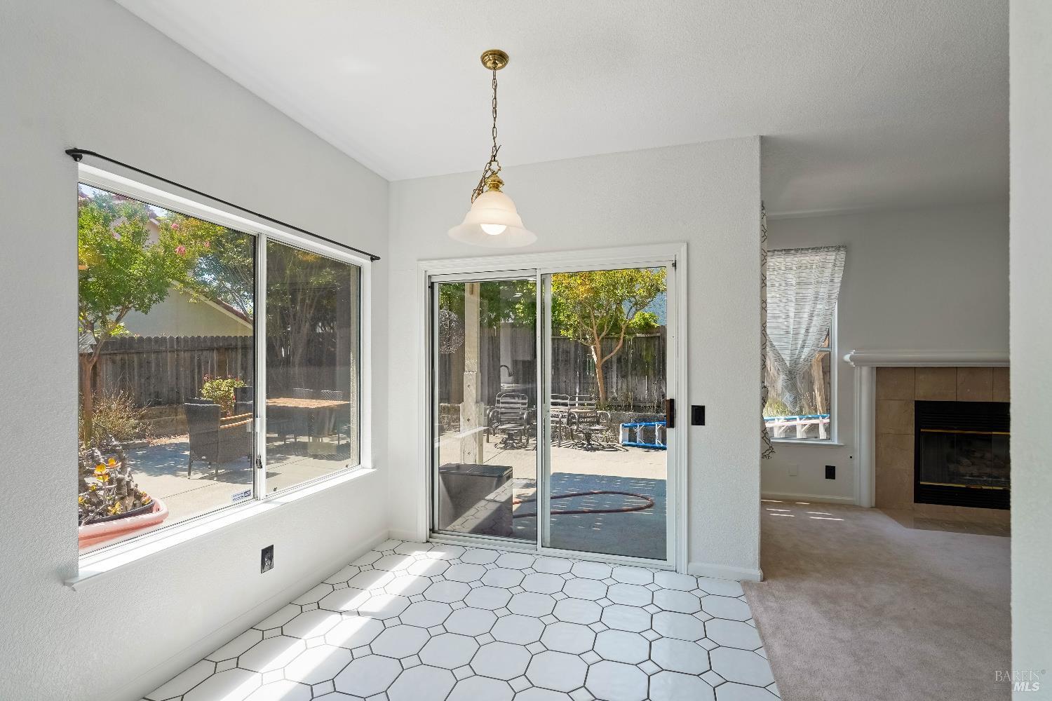 Detail Gallery Image 19 of 71 For 598 Crownpointe Cir, Vacaville,  CA 95687 - 4 Beds | 3 Baths