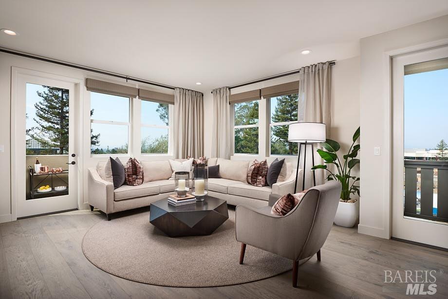 Detail Gallery Image 3 of 5 For 641 Semillon Ln, Santa Rosa,  CA 95403 - 4 Beds | 3/1 Baths