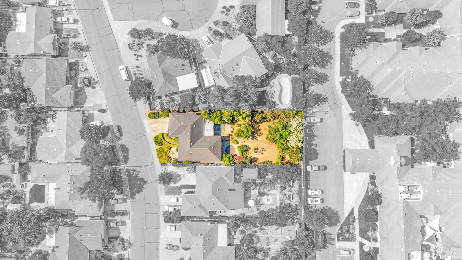 Detail Gallery Image 19 of 19 For 937 Manor Dr, Sonoma,  CA 95476 - 2 Beds | 2 Baths