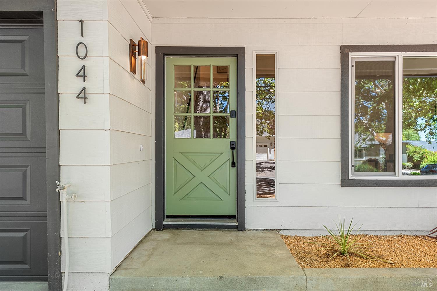 Detail Gallery Image 36 of 36 For 1044 W Mcnear Ave, Petaluma,  CA 94952 - 3 Beds | 2 Baths