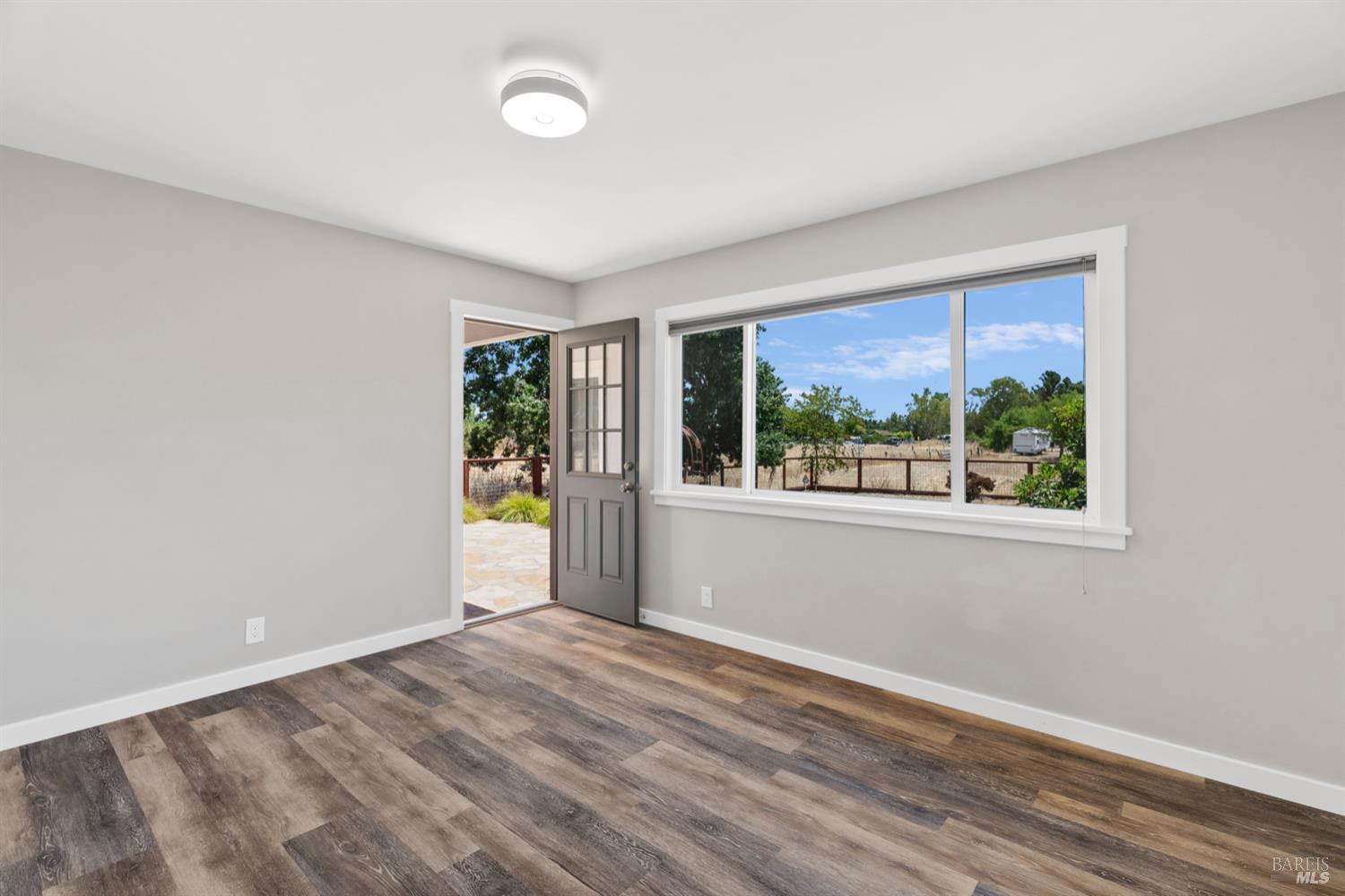 Detail Gallery Image 28 of 34 For 1038 Verano Ave, Sonoma,  CA 95476 - 3 Beds | 2 Baths