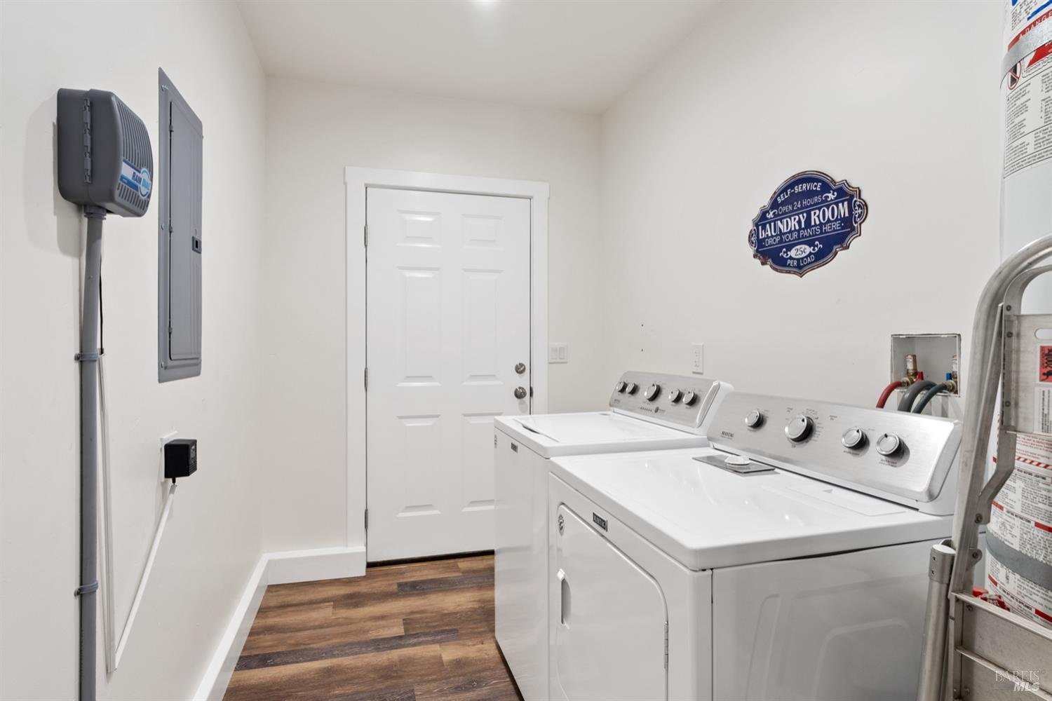 Detail Gallery Image 33 of 34 For 1038 Verano Ave, Sonoma,  CA 95476 - 3 Beds | 2 Baths