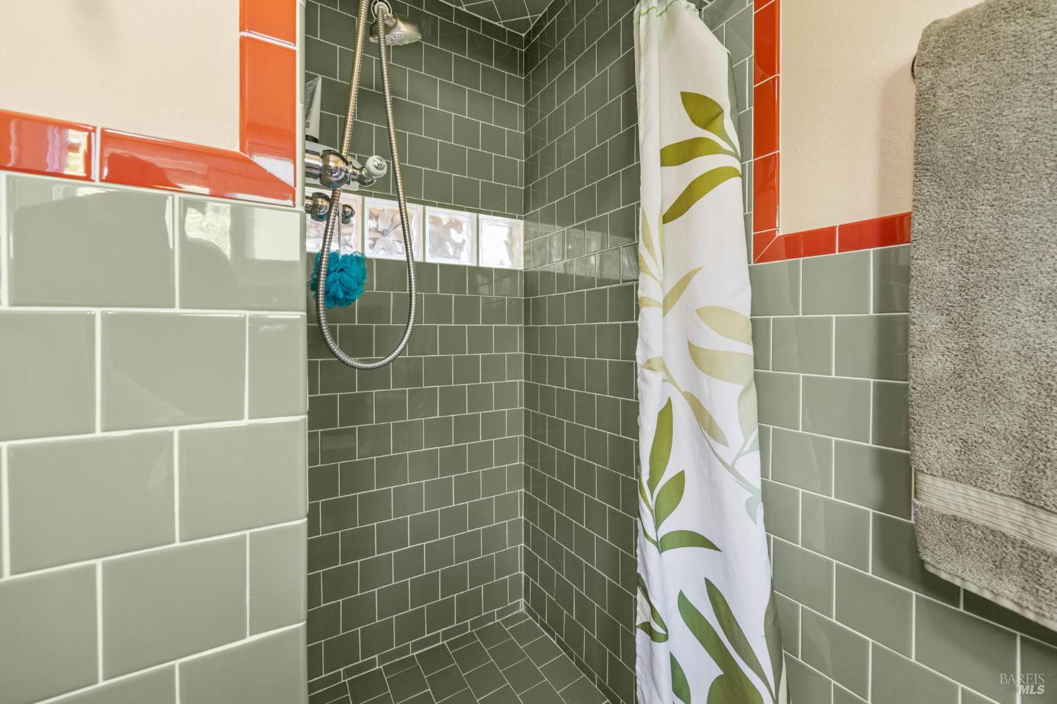 Detail Gallery Image 26 of 49 For 1219 Amador St, Vallejo,  CA 94590 - 3 Beds | 2/1 Baths