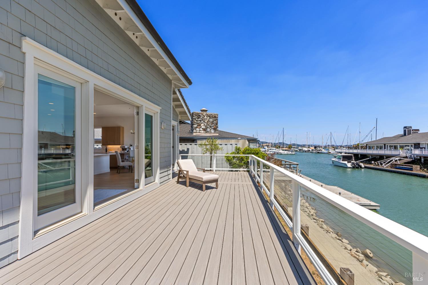 Detail Gallery Image 34 of 44 For 220 Jamaica St, Tiburon,  CA 94920 - 4 Beds | 2/1 Baths