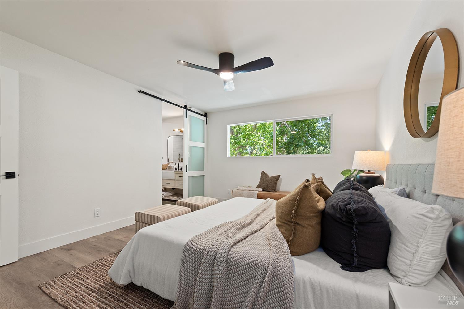Detail Gallery Image 23 of 36 For 1044 W Mcnear Ave, Petaluma,  CA 94952 - 3 Beds | 2 Baths