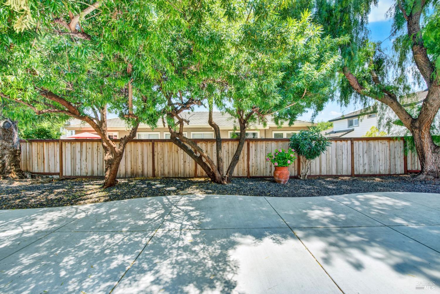 Detail Gallery Image 88 of 93 For 616 Pavilion Dr, Fairfield,  CA 94534 - 3 Beds | 2/1 Baths