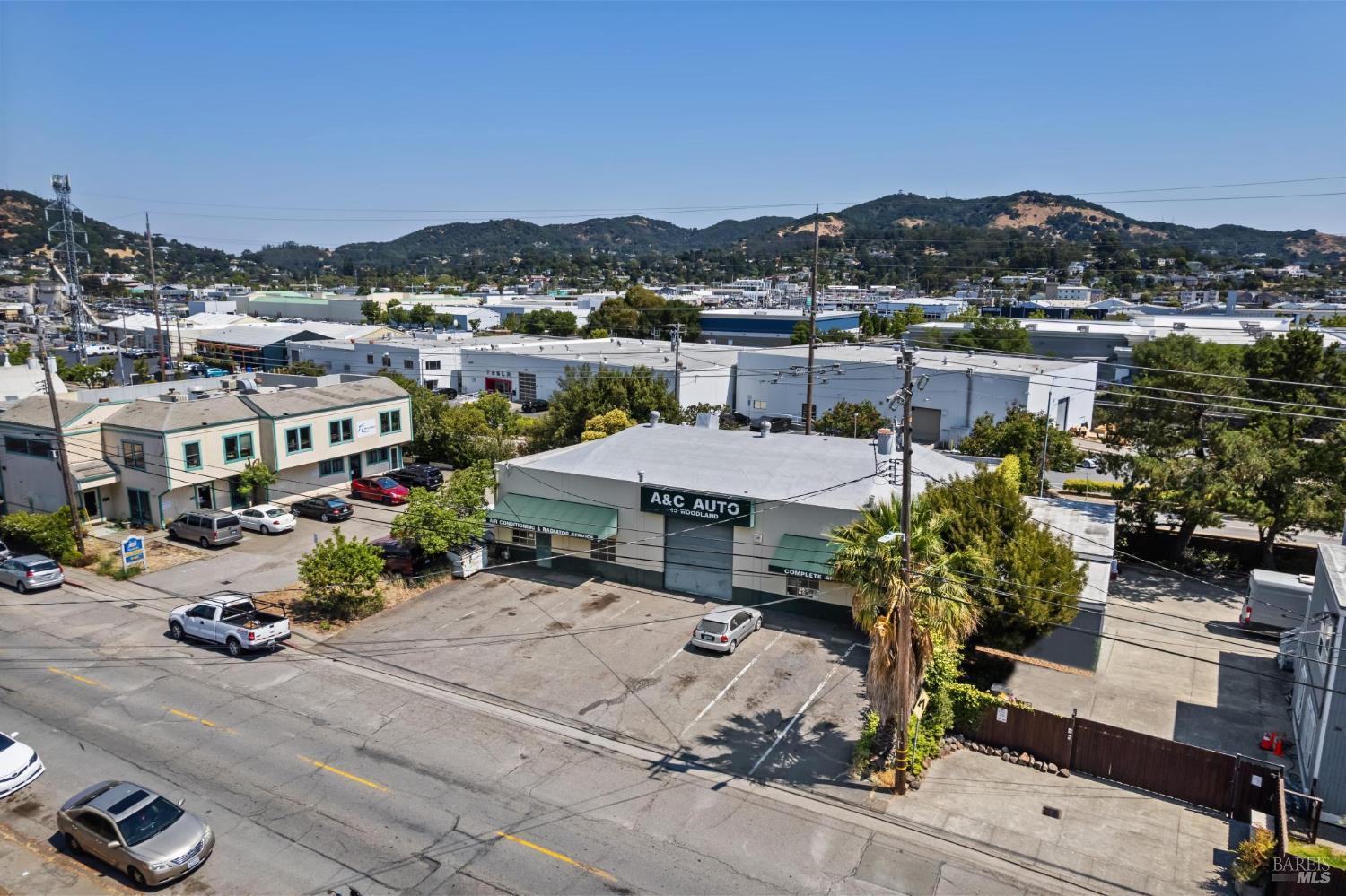 Detail Gallery Image 27 of 30 For 40 Woodland Ave, San Rafael,  CA 94901 - – Beds | – Baths
