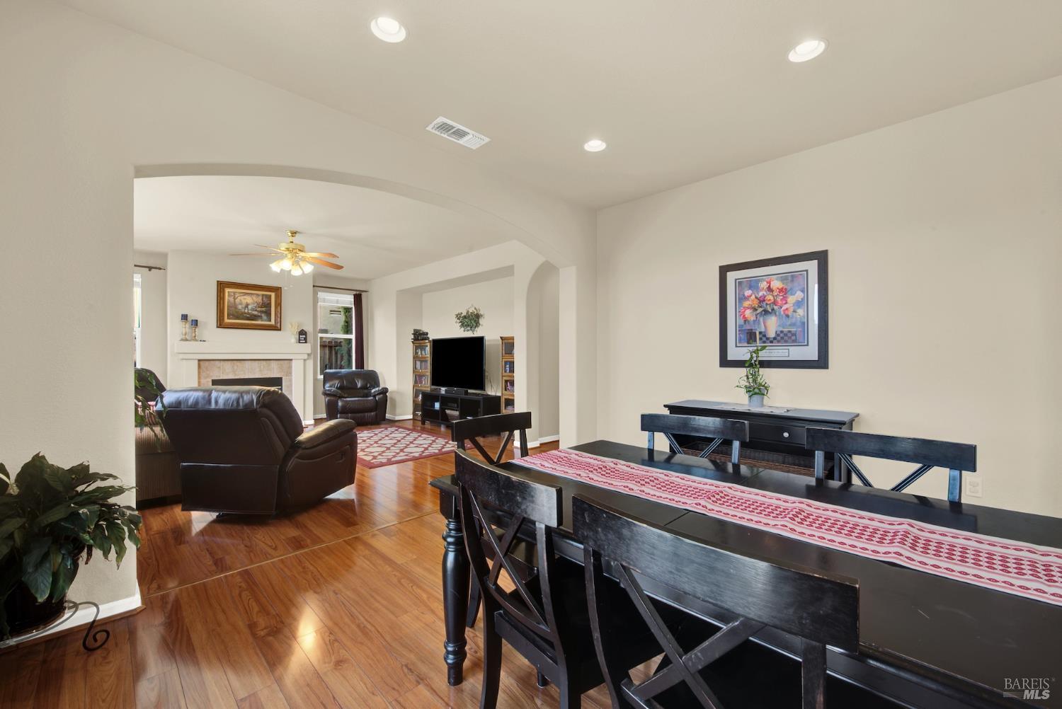 Detail Gallery Image 39 of 99 For 365 Sage Sparrow Cir, Vacaville,  CA 95687 - 6 Beds | 4 Baths