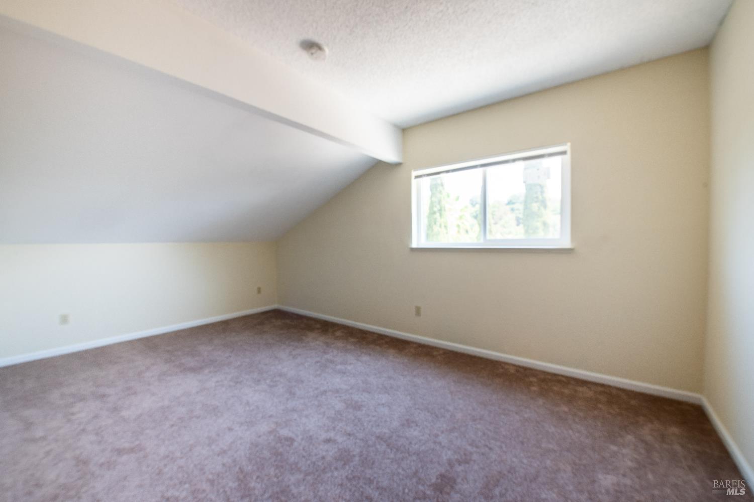 Detail Gallery Image 20 of 41 For 172 Delgado Ct, Vallejo,  CA 94591 - 4 Beds | 2/1 Baths