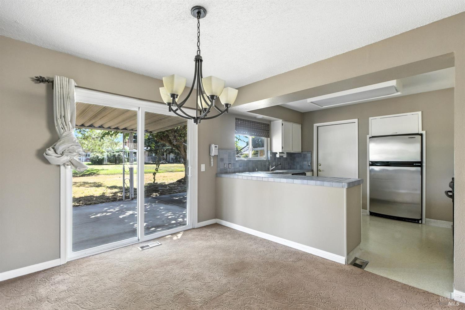 Detail Gallery Image 10 of 30 For 189 Lassen Cir, Vacaville,  CA 95687 - 2 Beds | 1 Baths