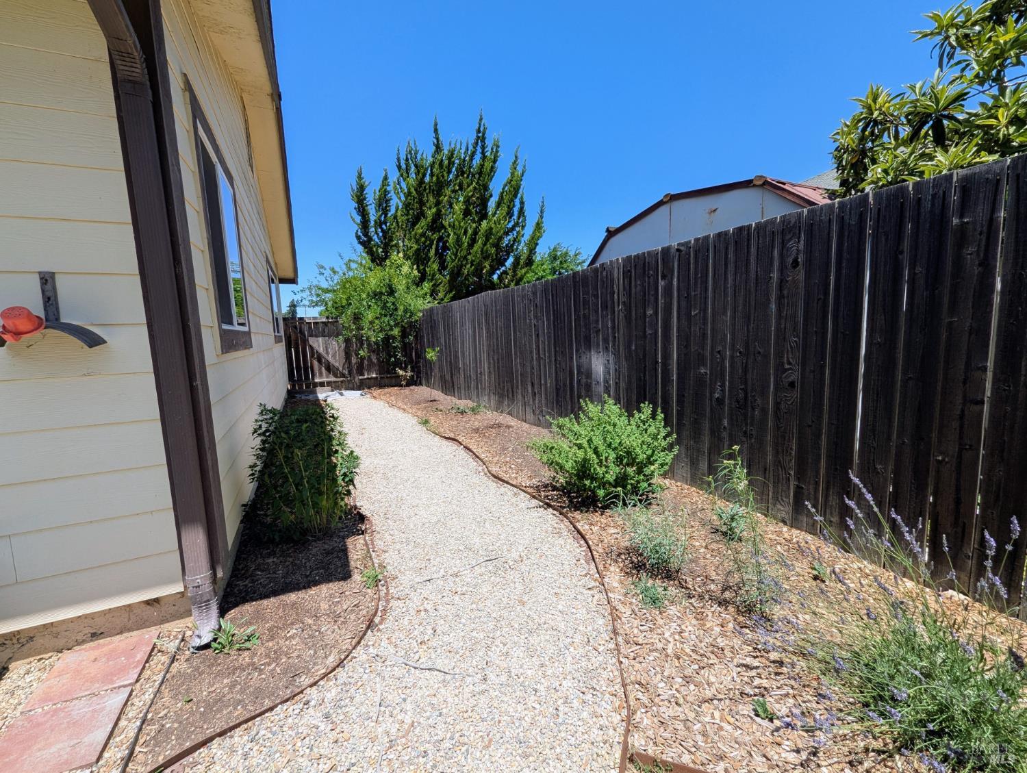 Detail Gallery Image 23 of 27 For 391 Cabernet Pl, Ukiah,  CA 95482 - 3 Beds | 2 Baths