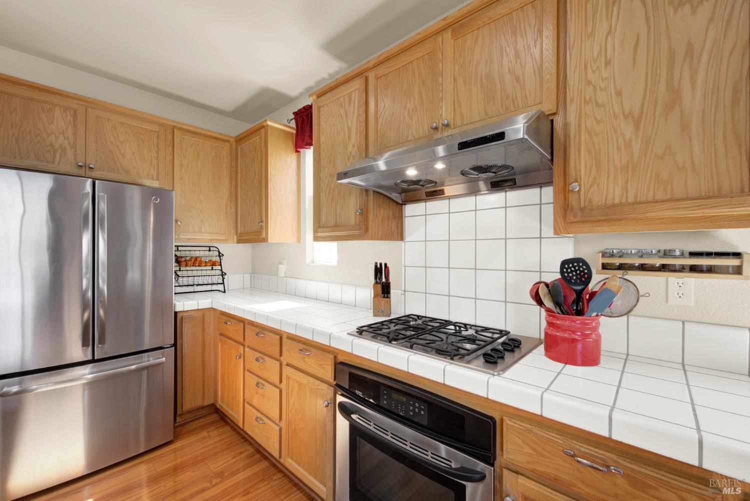 Detail Gallery Image 33 of 99 For 365 Sage Sparrow Cir, Vacaville,  CA 95687 - 6 Beds | 4 Baths