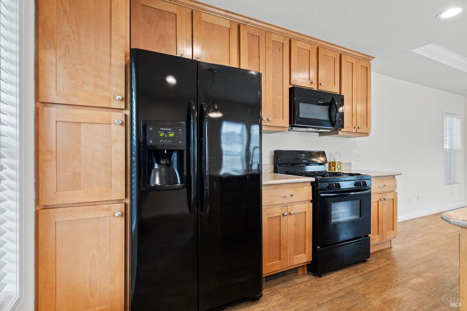 Detail Gallery Image 9 of 19 For 70 Romani Ct, Santa Rosa,  CA 95407 - 2 Beds | 1 Baths