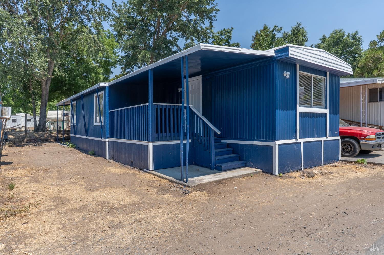 Detail Gallery Image 3 of 23 For 5575 Old Highway 53 Hwy 43, Clearlake,  CA 95422 - 2 Beds | 1/1 Baths