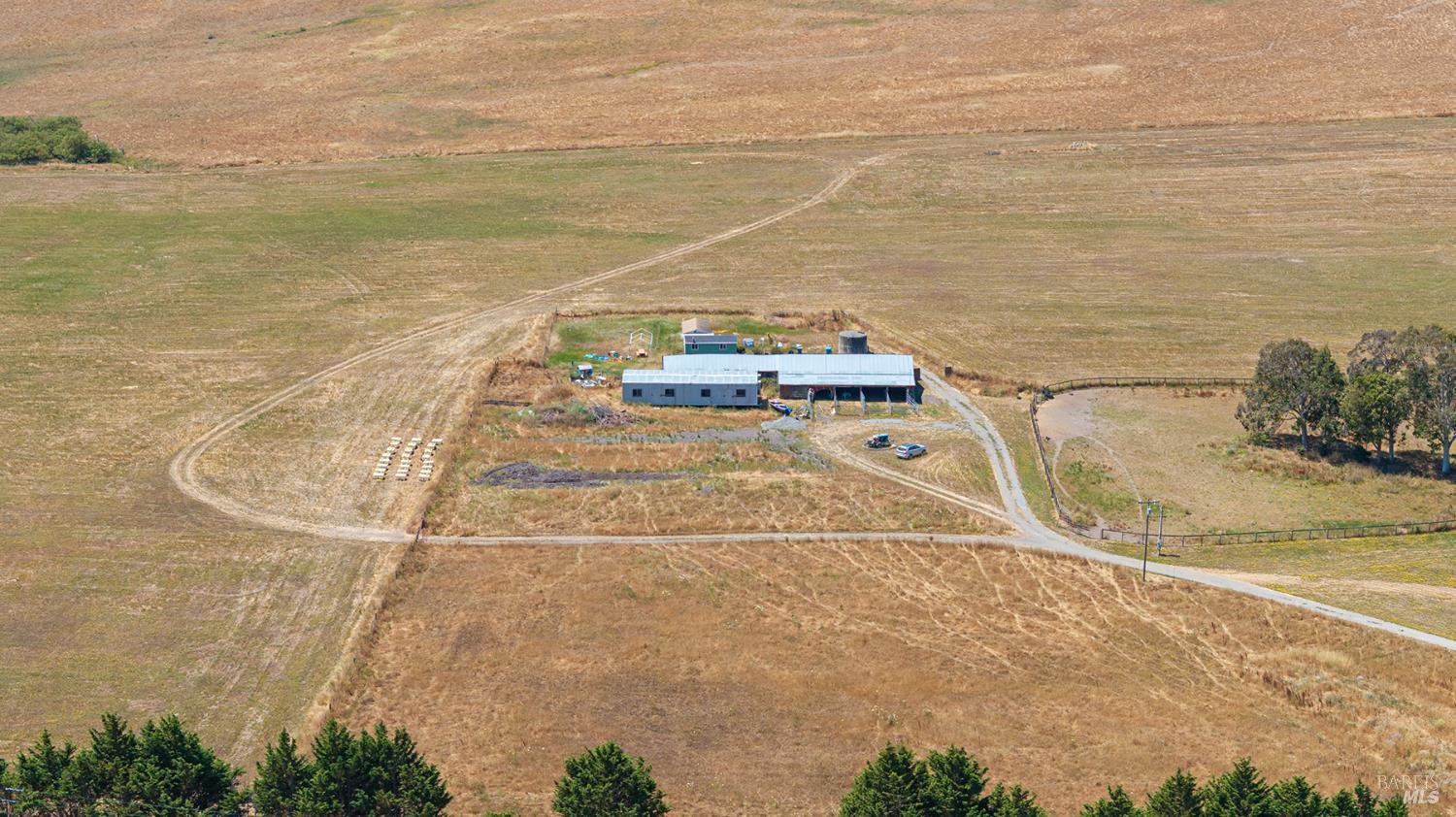 Detail Gallery Image 21 of 41 For 3803 Spring Hill Rd, Petaluma,  CA 94952 - 6 Beds | 5/1 Baths