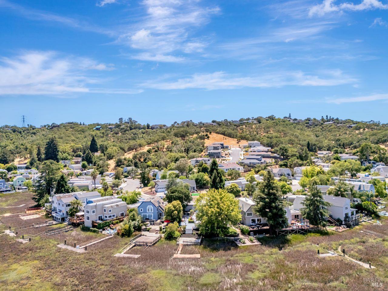 Detail Gallery Image 35 of 60 For 2541 Topaz Dr, Novato,  CA 94945 - 4 Beds | 2/1 Baths