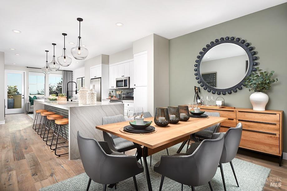 Detail Gallery Image 4 of 4 For 617 Semillon Ln, Santa Rosa,  CA 95403 - 3 Beds | 2/1 Baths