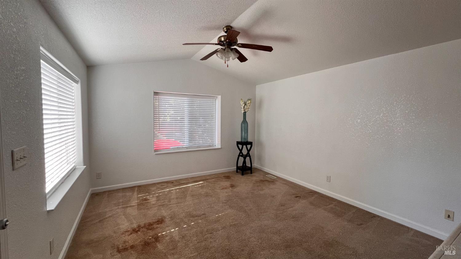 Detail Gallery Image 6 of 13 For 2475 N State St 13, Ukiah,  CA 95482 - 1 Beds | 1 Baths